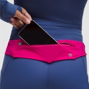 Lululemon Fast and Free Running Belt, Raspberry Coulis, Size S/M